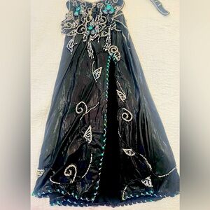 BRAND NEW EGYPTIAN BELLY DANCE OUTFIT XS